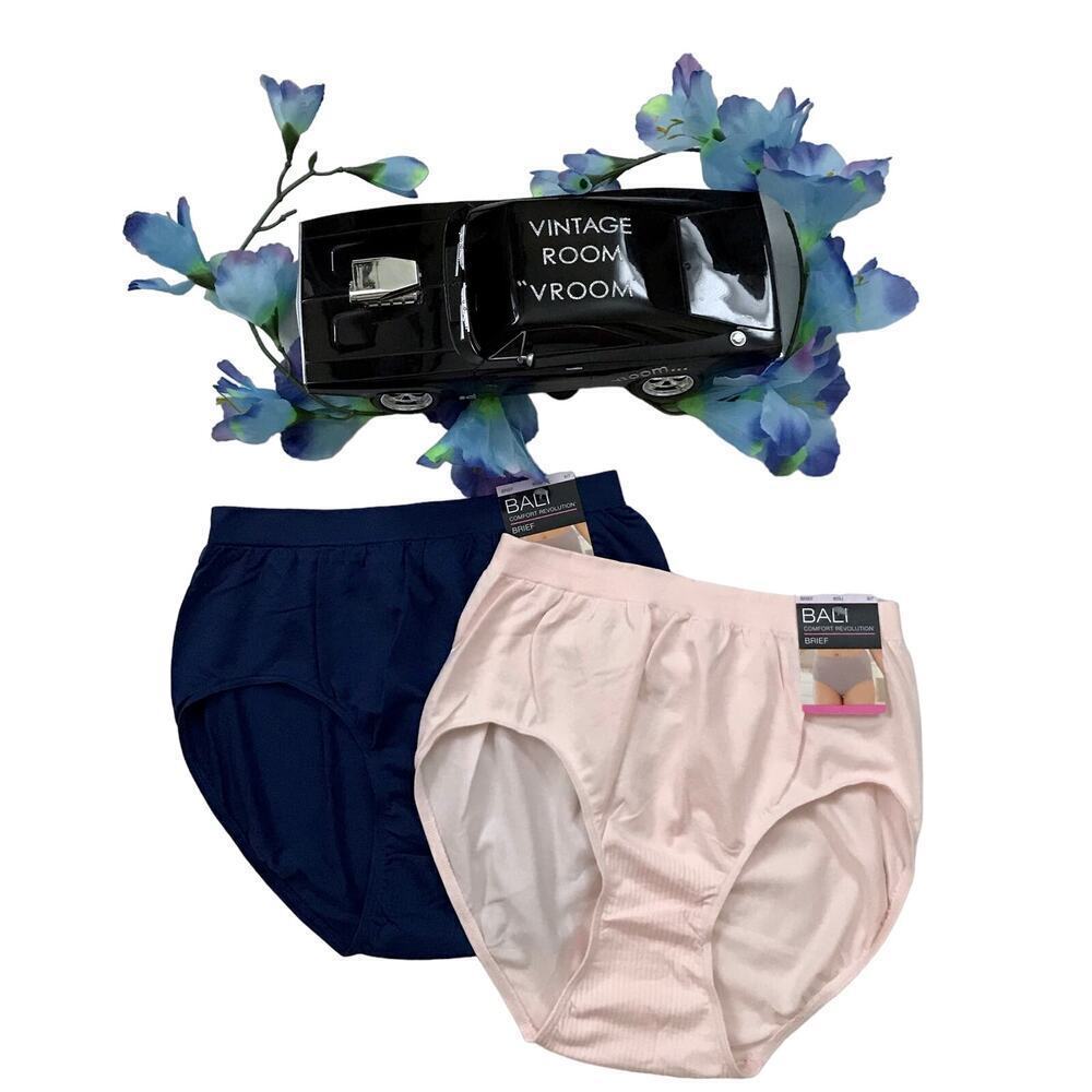 Bali NWT Comfort Revolution Seamless Brief Panties Women 6/7